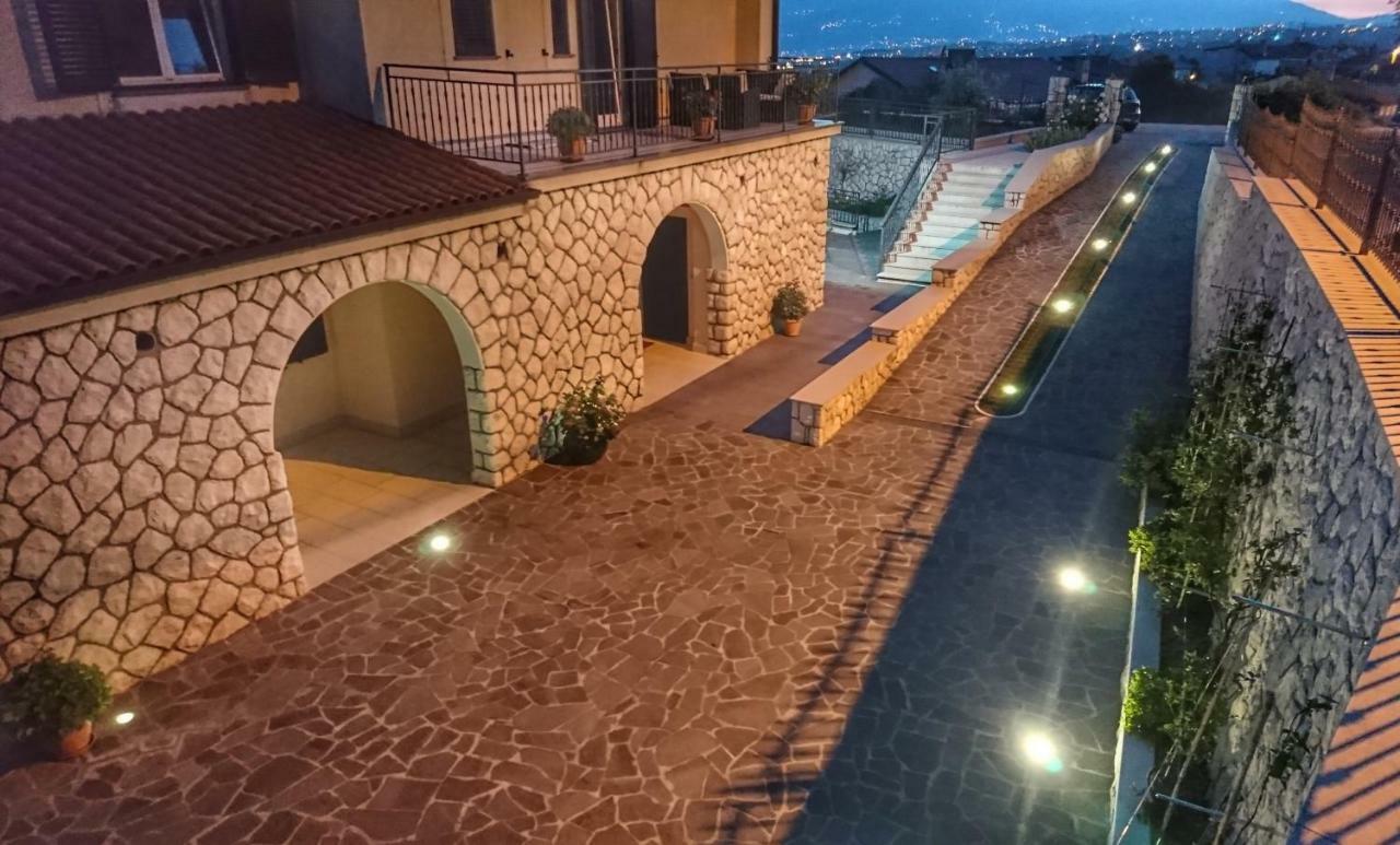 Studio Apartment "Brigita",Parking With Gate Rijeka Exterior photo