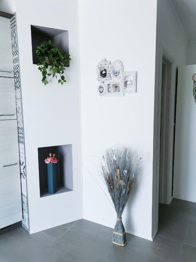 Studio Apartment "Brigita",Parking With Gate Rijeka Exterior photo